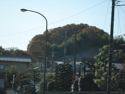 平山橋近くの紅葉