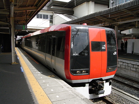 成田駅8