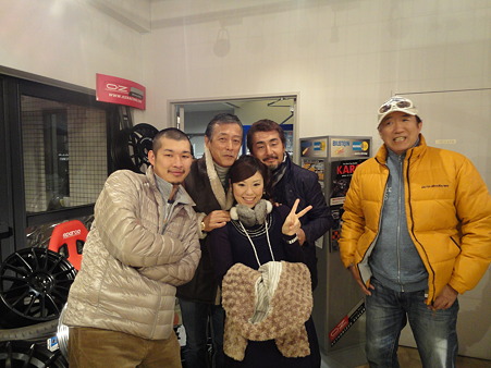 2011_12230053