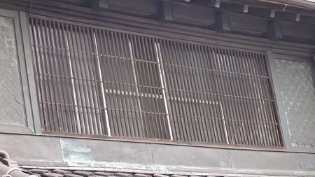 細かい窓格子 品川街道 鮫洲あたり