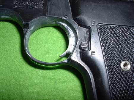 虎ビス屋 実銃型取り「S&W M61 エスコート」 プラ板にて引き金の形を修正 Doburoku-TAO